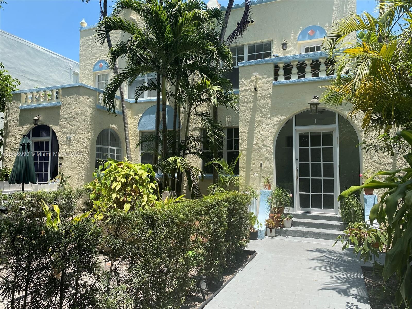 Property Photo: 719 Meridian Ave 7 FL 33139