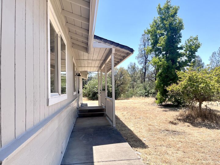Property Photo: 9691 Logan Road CA 96003