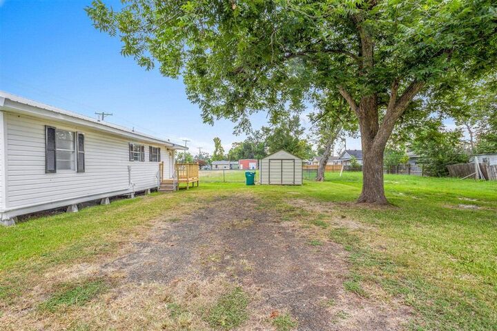 Property Photo: 560 N Crocker Street N LA 70663