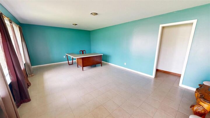Property Photo: 4021 Nelson Road LA 70605