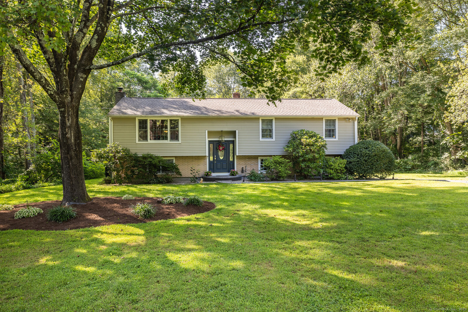 Property Photo:  9 Skidmore Lane  CT 06482 