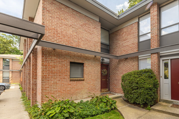 160 Fairfield Woods Road 12  Fairfield CT 06825 photo