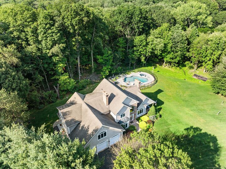 Property Photo:  37 Pondview Drive  CT 06040 