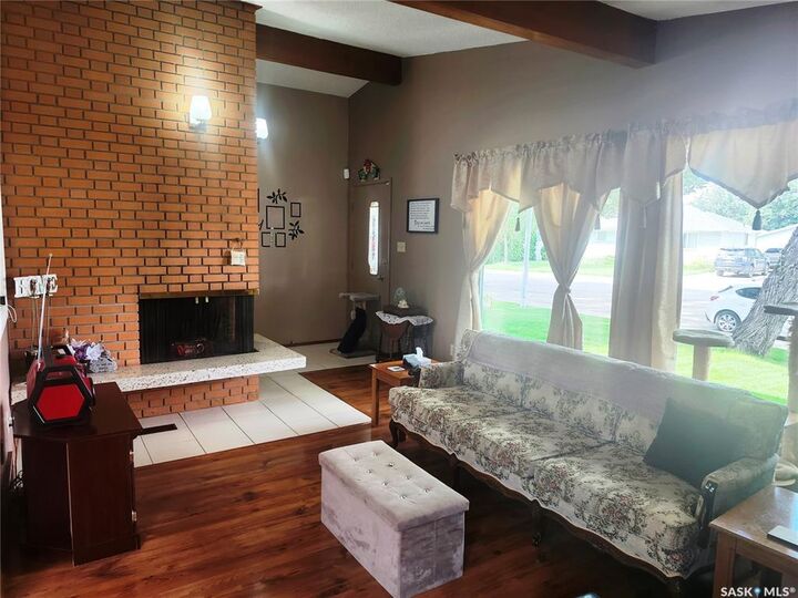 Property Photo:  230 Vancouver Avenue N  SK  