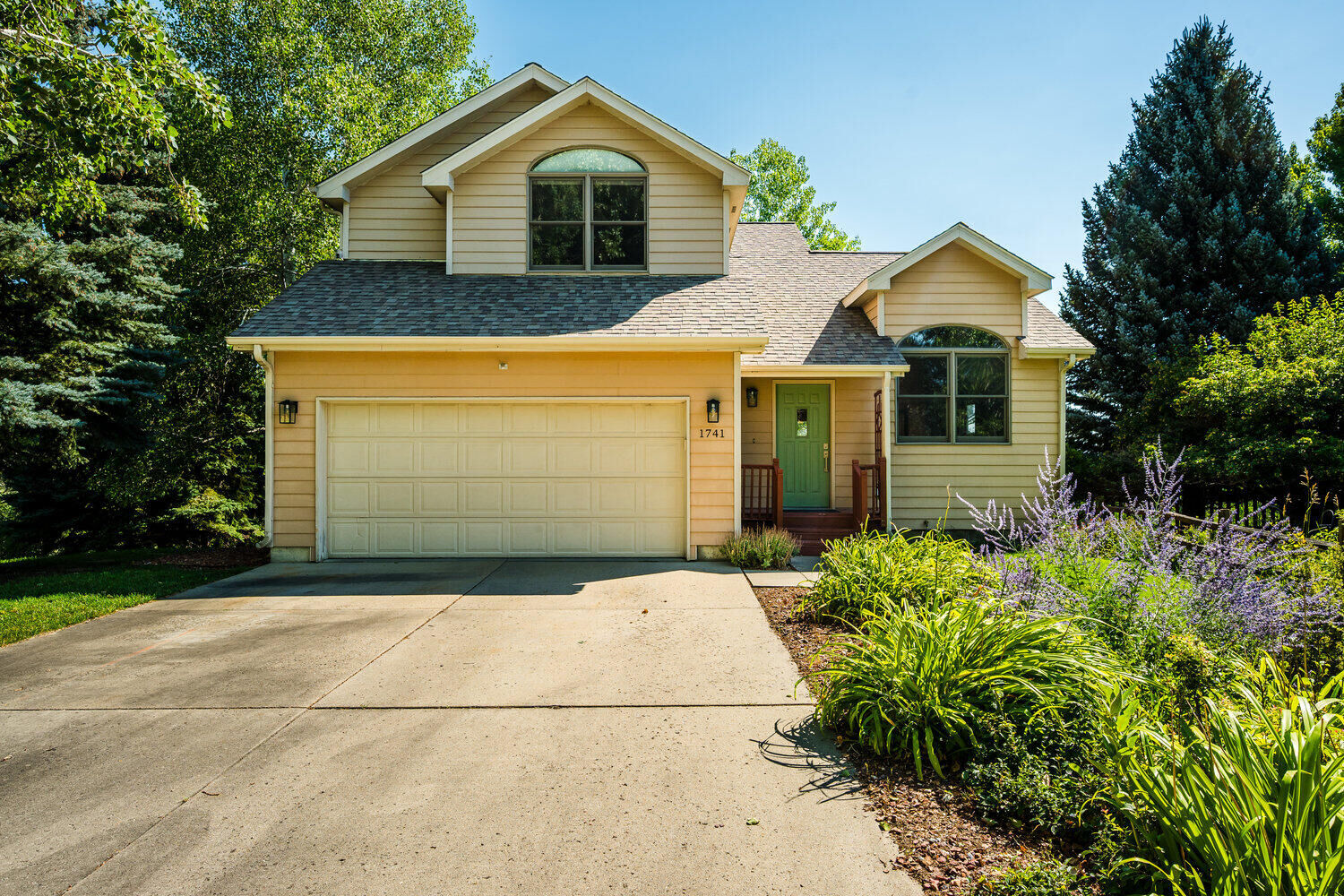 Property Photo:  1741 Meadowlark Lane  WY 82801 