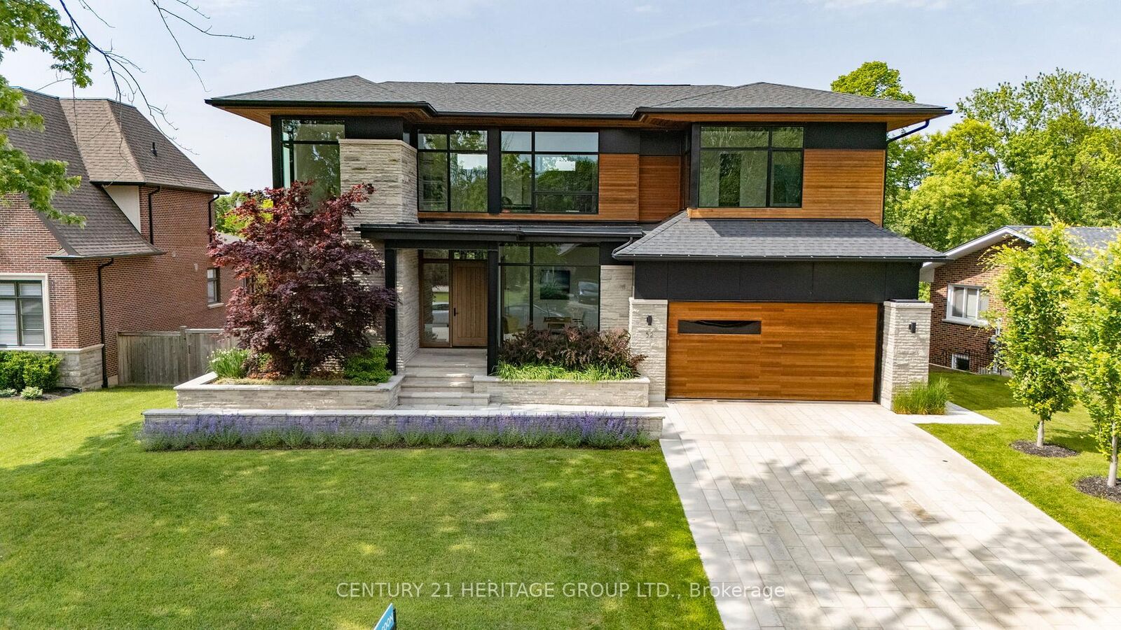 Photo de la propriété: 52 Norman Drive ON L7B 1J2