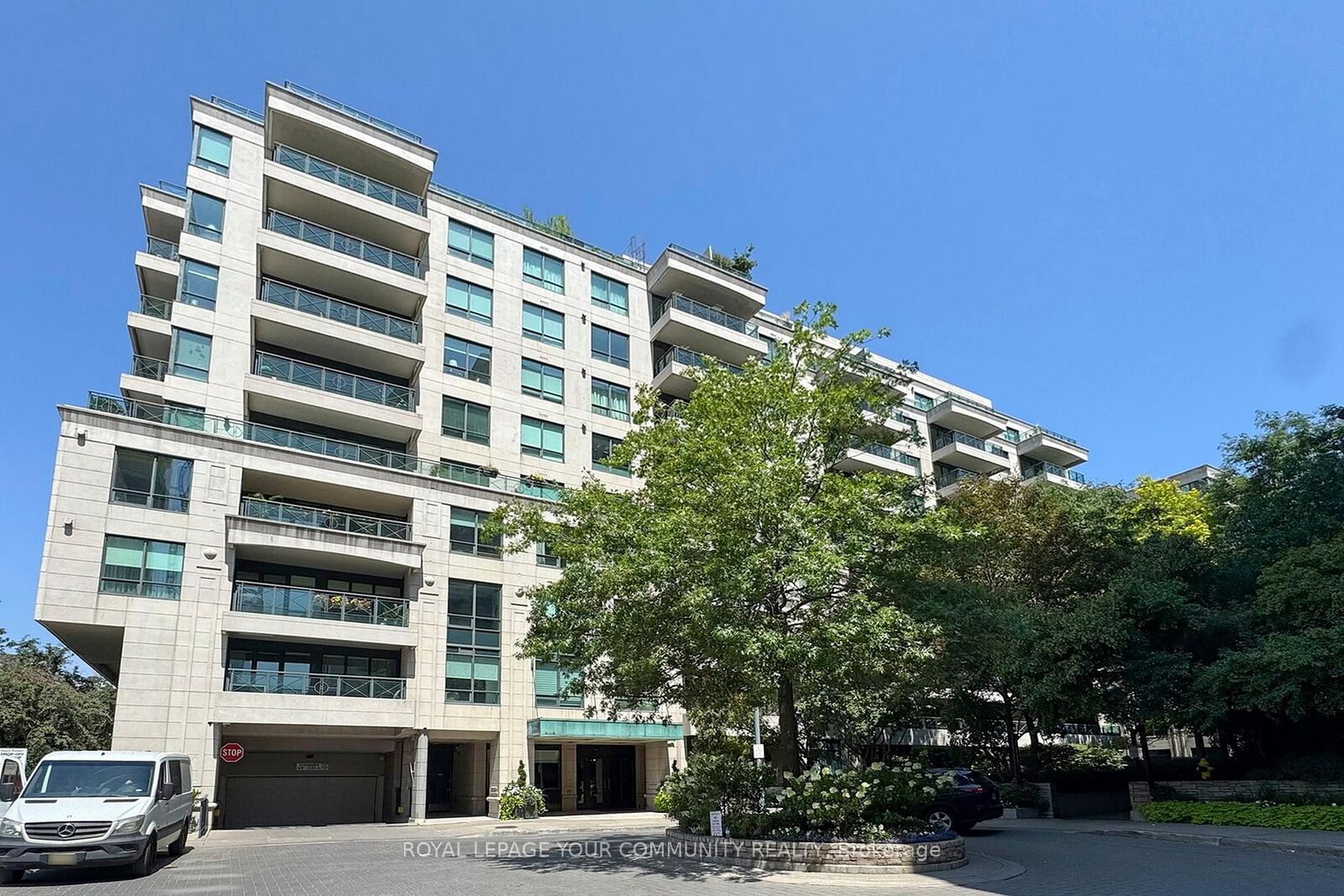 Property Photo:  20 Scrivener Square 905  ON M4W 3X9 