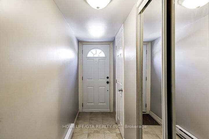 Photo de la propriété: 1915 Denmar Road 136 ON L1V 3E1