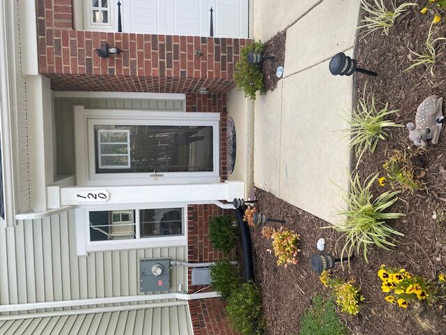 Property Photo:  120 De La Warr Arch  VA 23185 