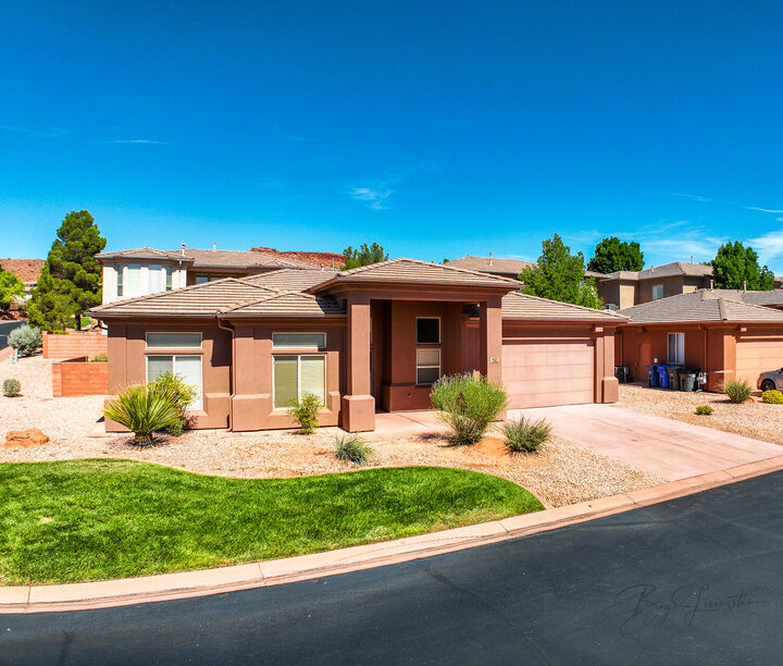1657 N Great Basin Dr  St George UT 84770 photo