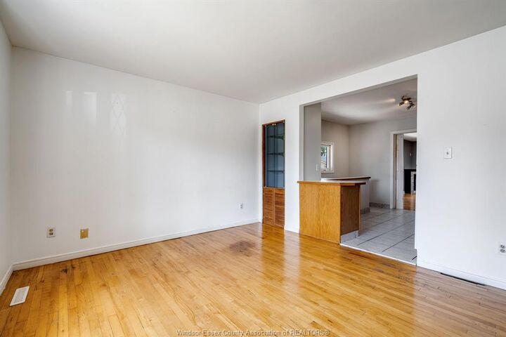Property Photo:  1672 Ellrose  ON N8Y 3X7 