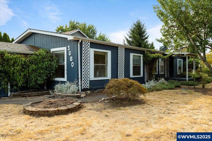 Property Photo: 3680 Osborn Av NE OR 97301