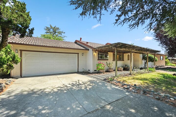 Property Photo:  2302 Curtis Drive  CA 94951 