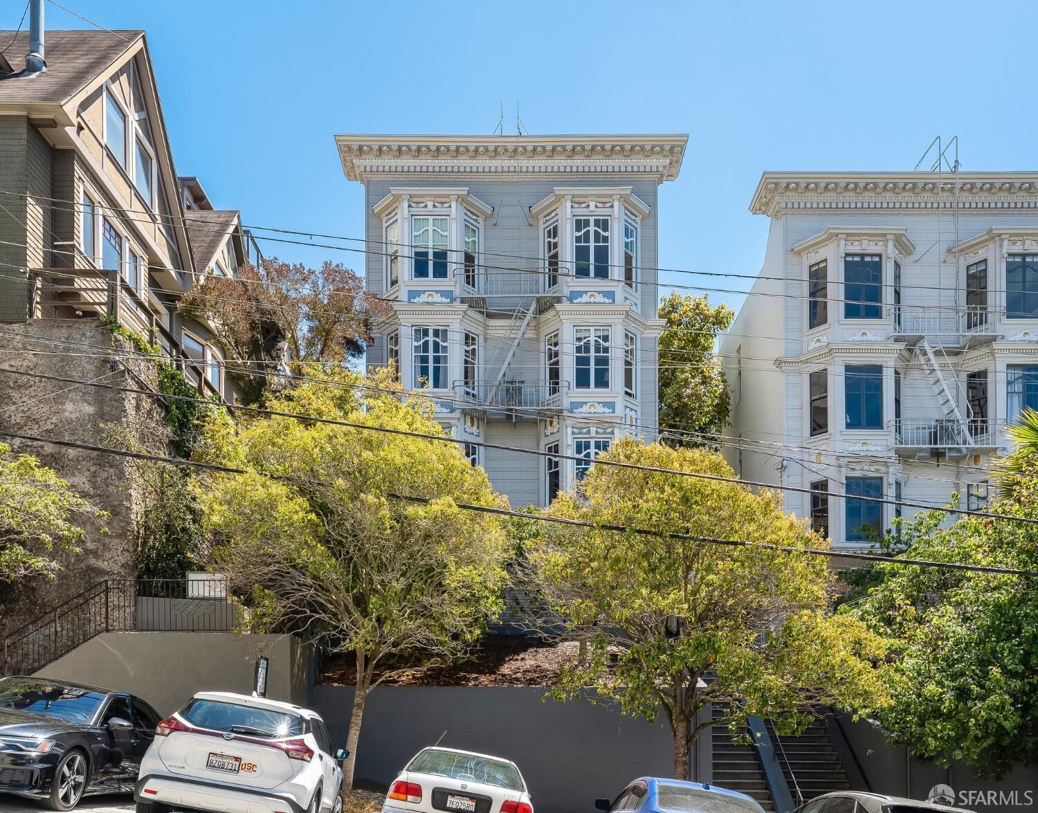Property Photo:  1145 Green Street 3  CA 94109 