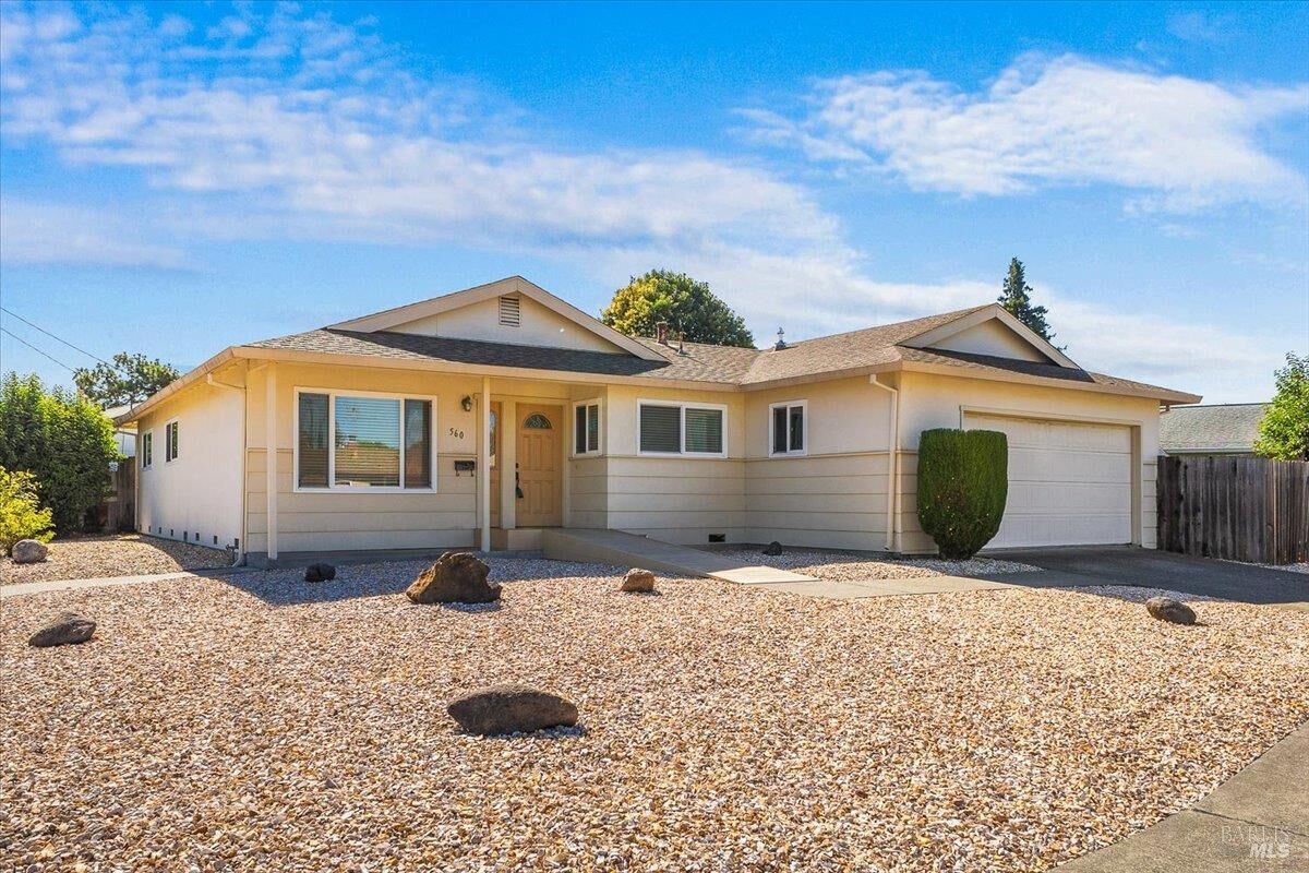 Property Photo: 560 Link Lane CA 95401