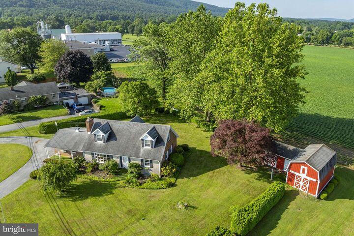 Property Photo:  279 S Sheridan Road  PA 17073 
