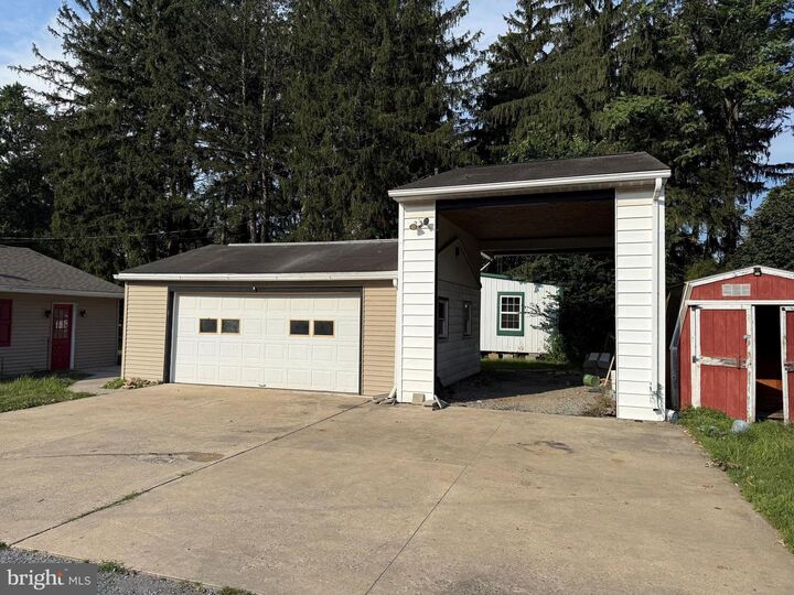 Property Photo: 391 Park Road PA 19522