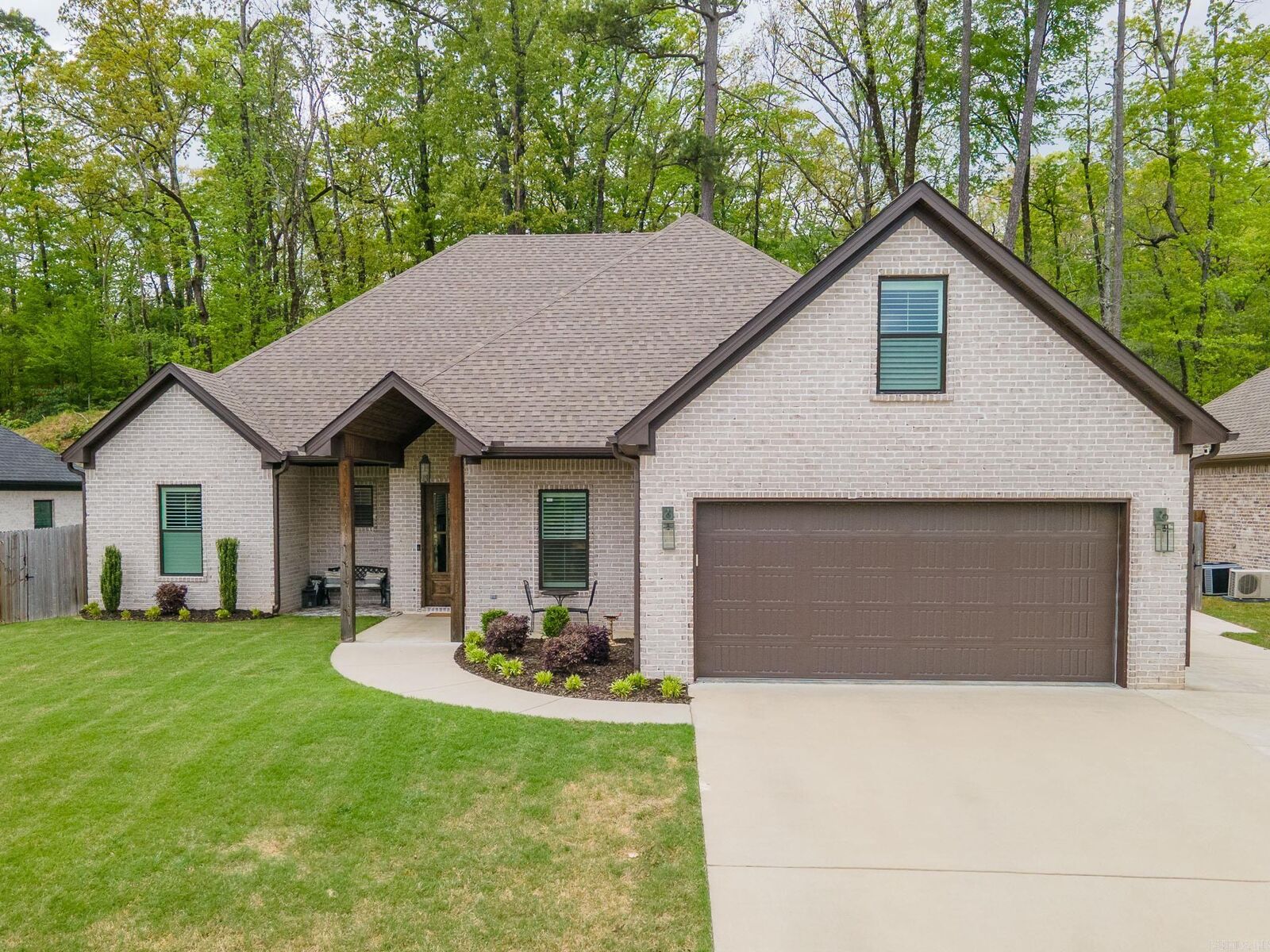 Property Photo:  7901 S Shoreline Boulevard  AR 72019 
