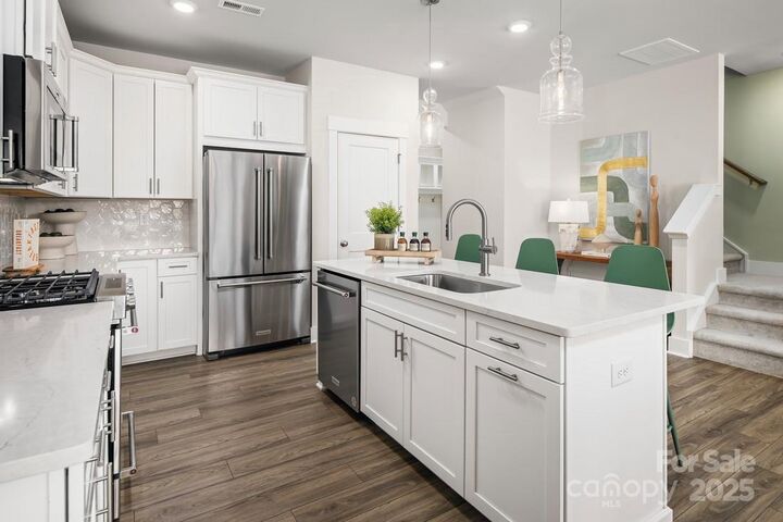 Property Photo: 9412 Munsing Drive 150 NC 28269