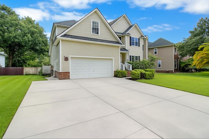 Property Photo: 1959 N Smokerise Way SC 29466