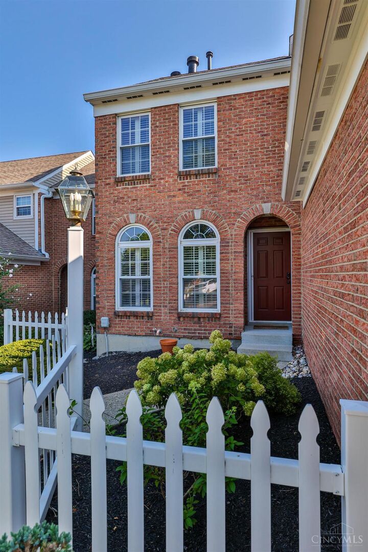 Property Photo:  5480 Windridge Court  OH 45243 