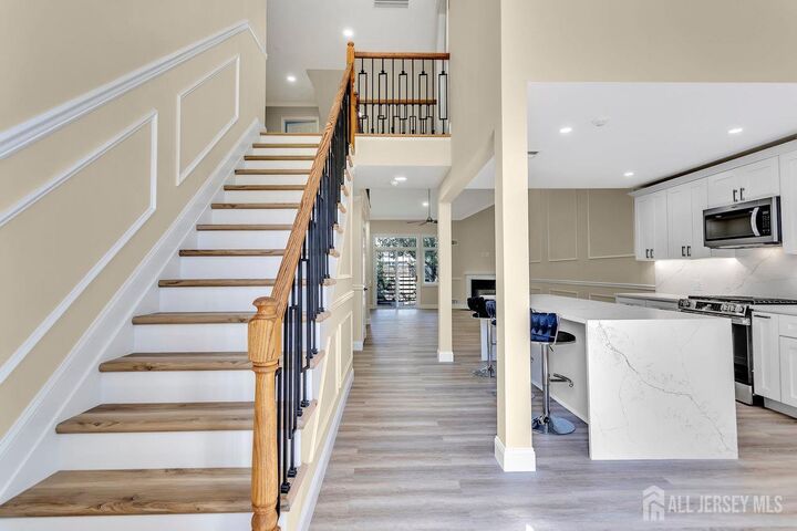 Property Photo:  5 Chadwick Lane C  NJ 08831 