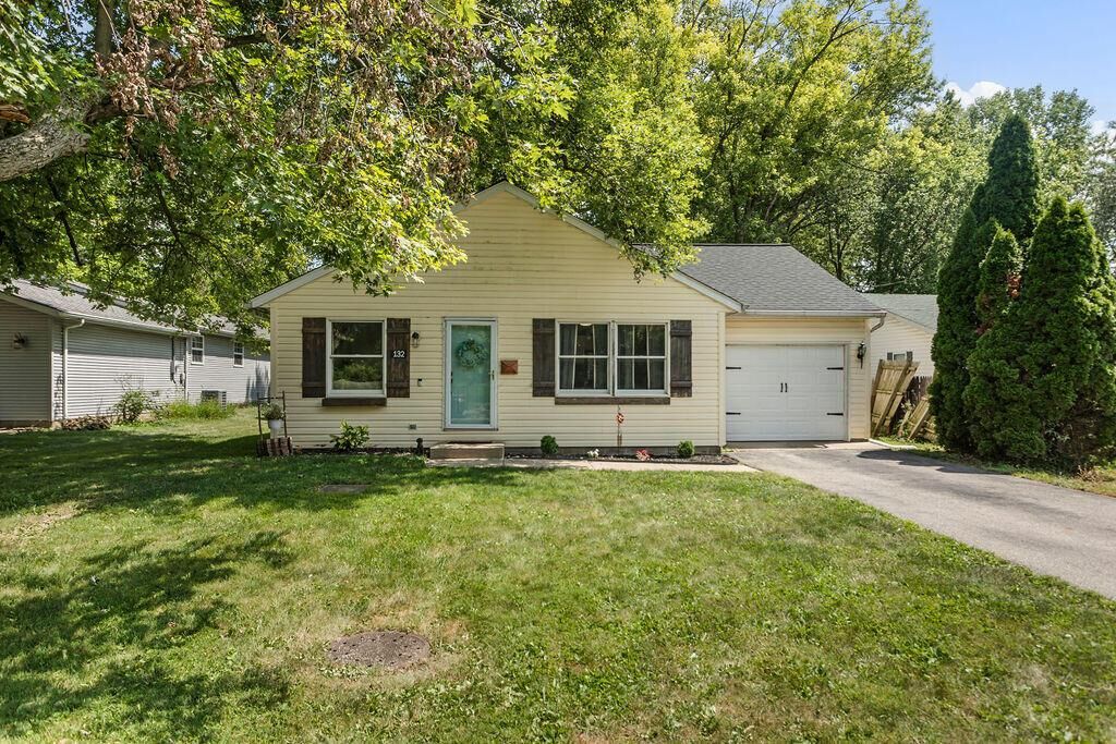 Property Photo:  132 Chrisman Avenue  OH 43140 