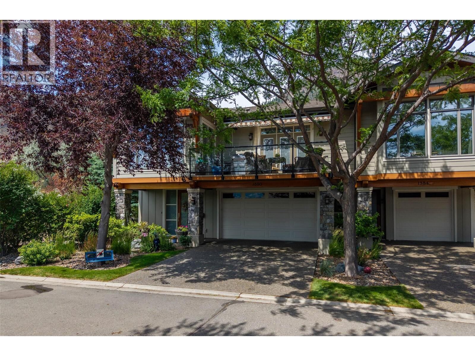 Property Photo: 1590 Golf Ridge Drive BC V2H 0A5