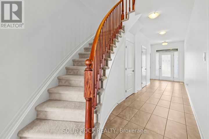 Photo de la propriété:  153 Hawkshaw Crescent East  ON K2J 5P8 