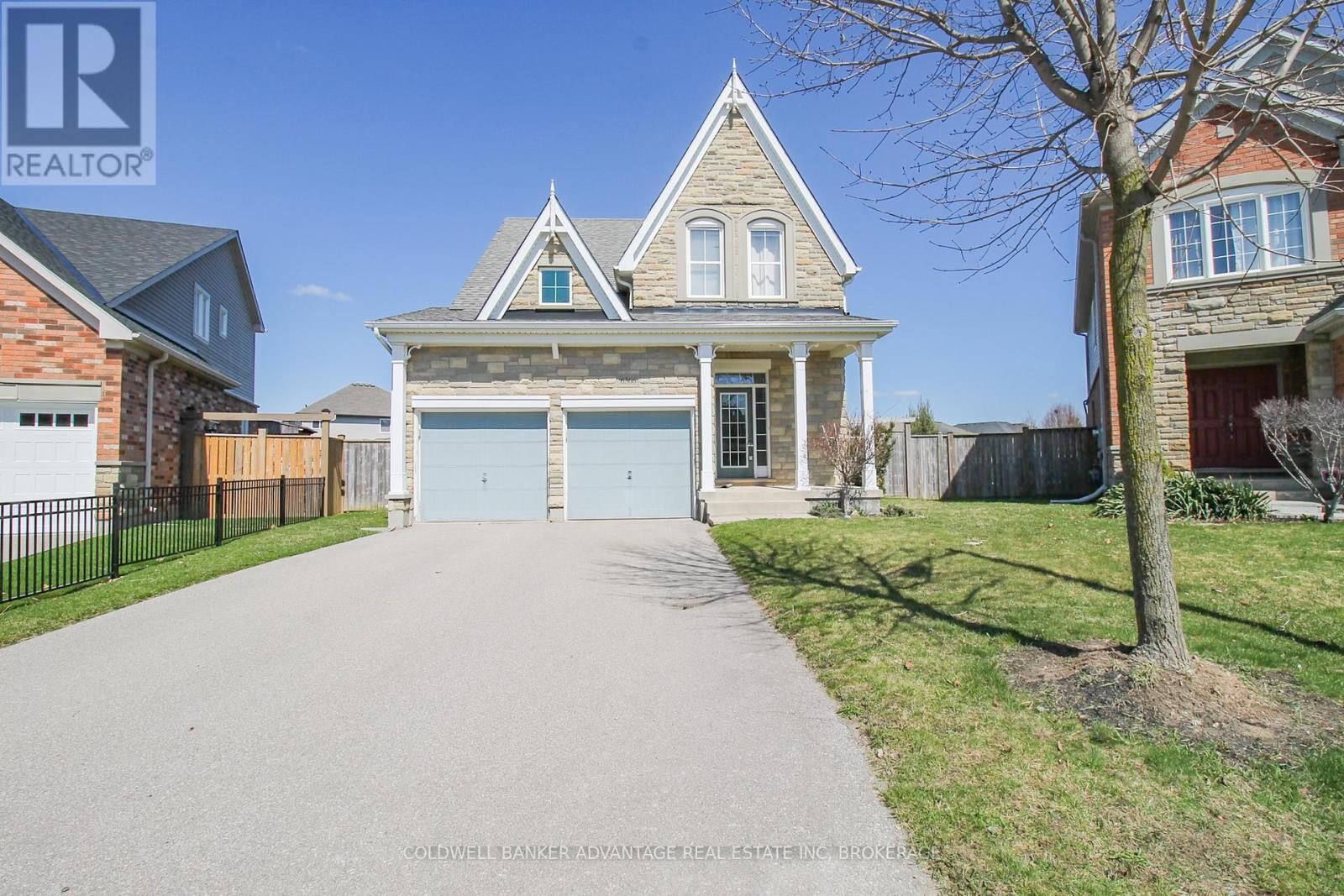 Property Photo:  6366 Dilalla Crescent  ON L2H 0C9 