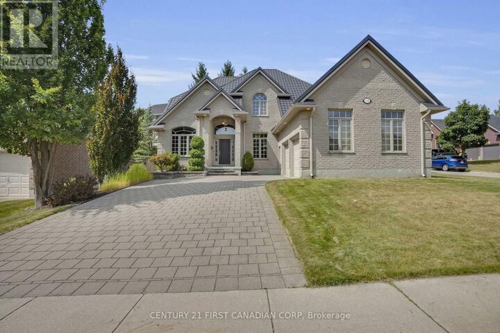 Property Photo:  138 Chambers Avenue  ON N5X 4H5 