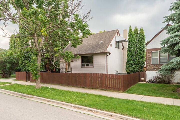 Property Photo:  778 Moncton Avenue  MB R2K 1Y5 