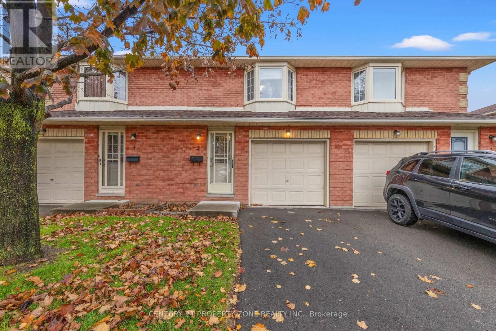 Photo de la propriété: 280 Limeridge Road East 2 ON L9A 2S7