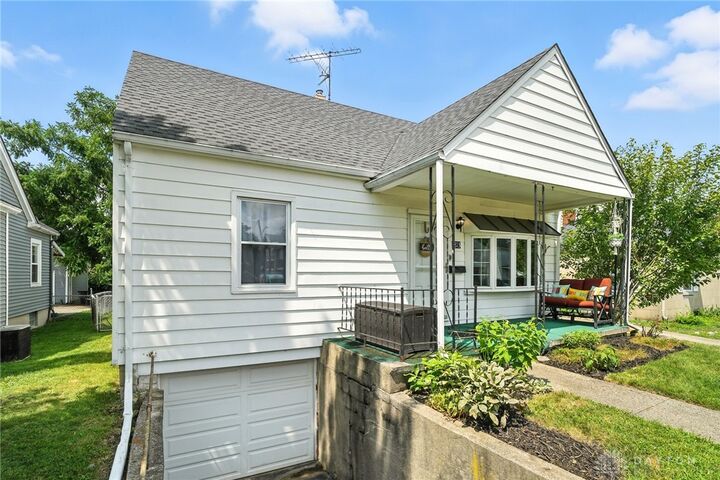 Property Photo:  1813 Rosemont Boulevard  OH 45420 