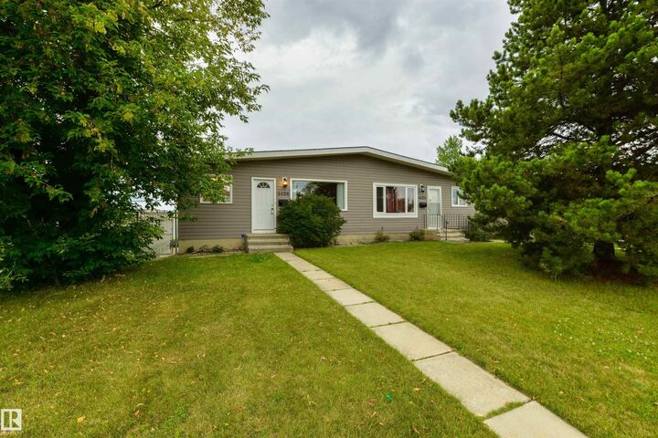 4426 47 Street  Stony Plain AB T7Z 1H9 photo
