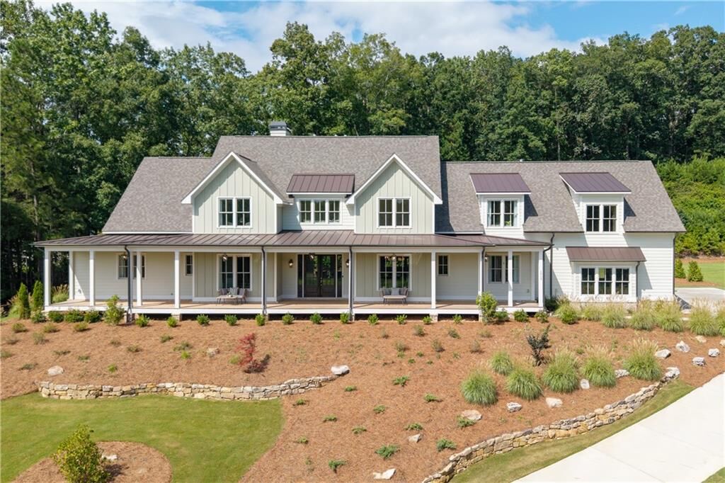 Property Photo: 1013 Crossroads Trail GA 30004