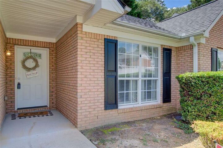 Property Photo: 2585 Freemans Walk Drive GA 30019