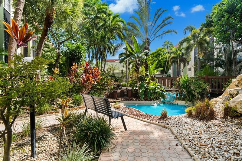 Property Photo: 5300 NE 24 Terr 114 FL 33308