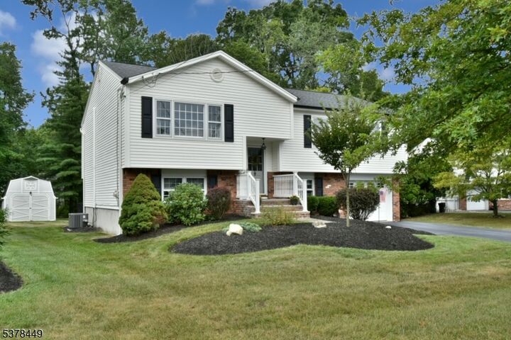 5 Richard Ct  Butler Boro NJ 07405 photo