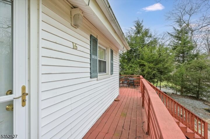 Property Photo:  16 Hampton Rd  NJ 07421 