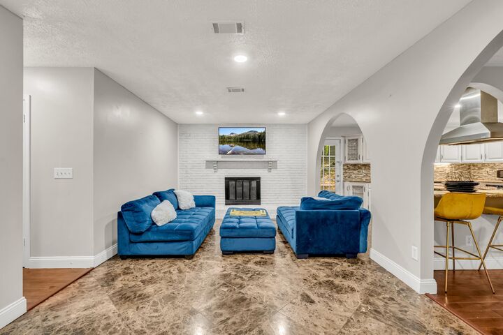Property Photo:  301 Holly Hills Rd  MS 39705 