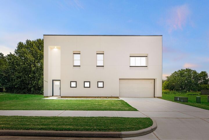 Property Photo: 9805 Fabiola Drive TX 77075