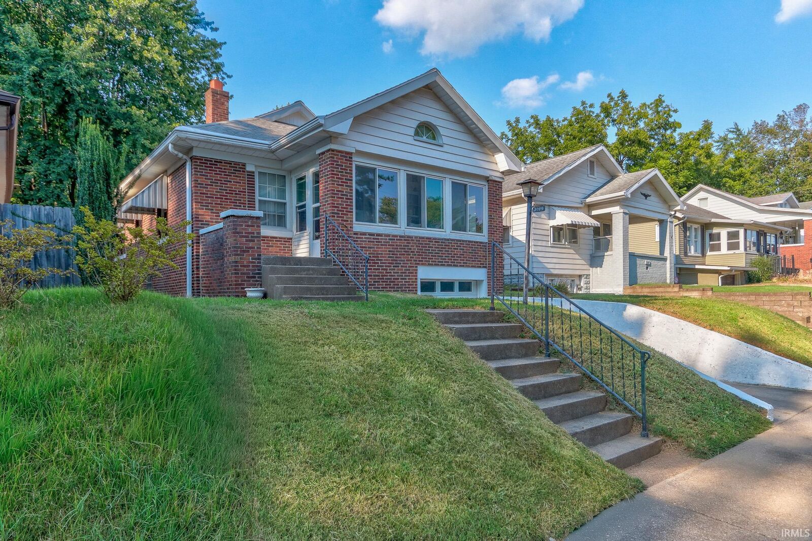 Property Photo:  3009 W Franklin Street  IN 47712 