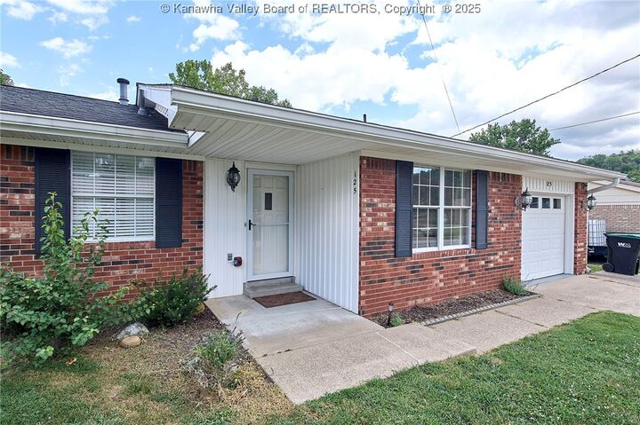 Property Photo: 125 Woodland Forest WV 25123