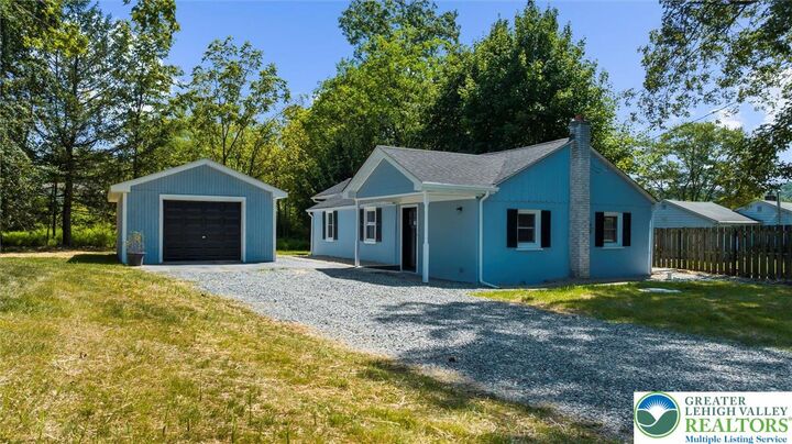 Property Photo:  538 Walnut  PA 18067 