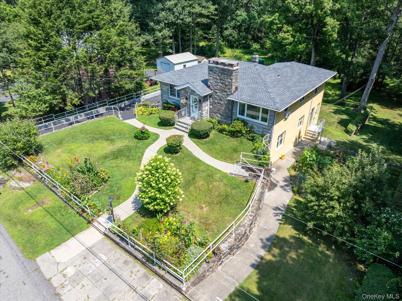 Property Photo:  6 Arbutus Street  NY 10579 