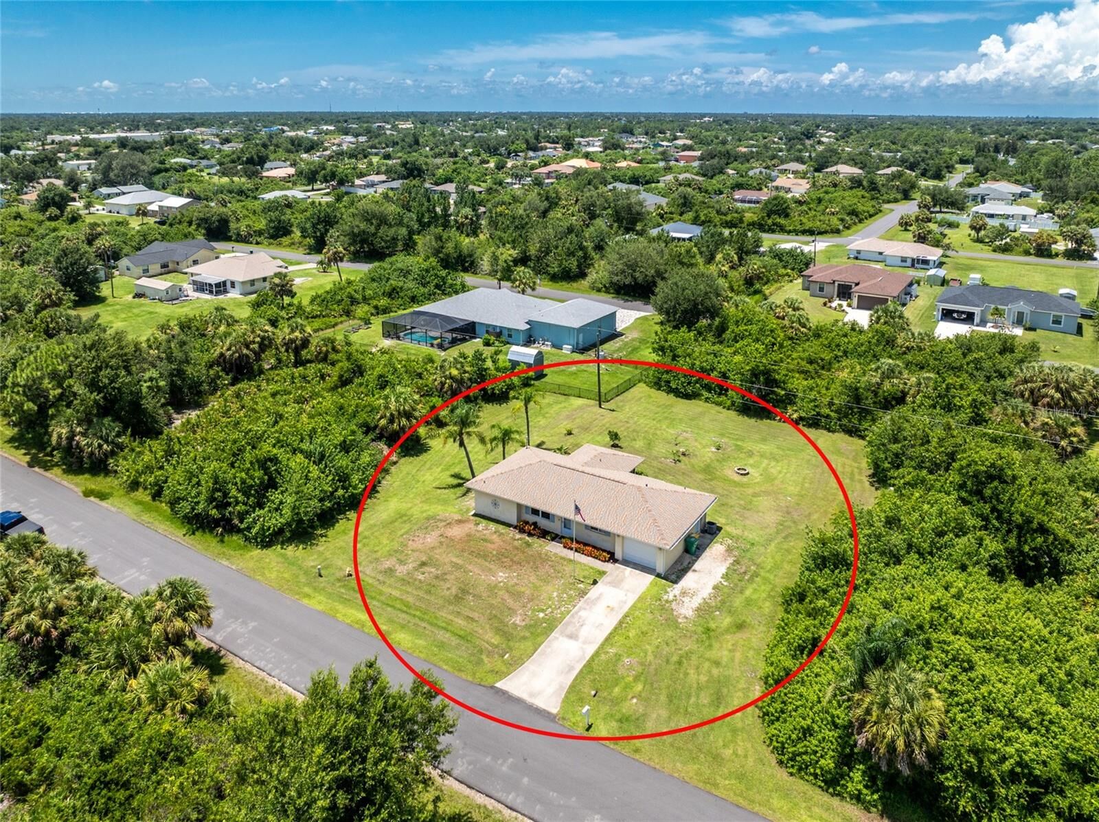 Property Photo: 6175 Lomax Street FL 34224