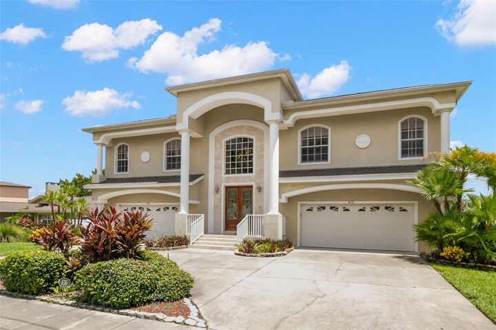 Property Photo:  636 Bayshore Drive  FL 34689 