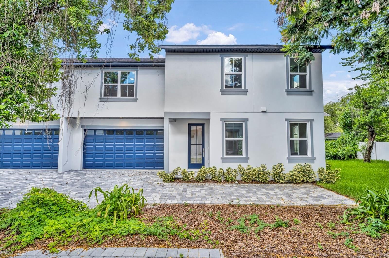 Property Photo: 64 W Esther St FL 32806