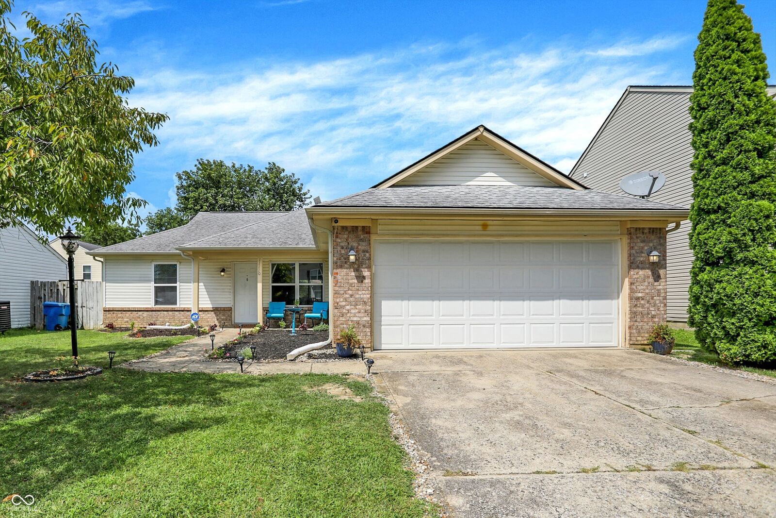 Property Photo: 11110 Waterfield Place IN 46235